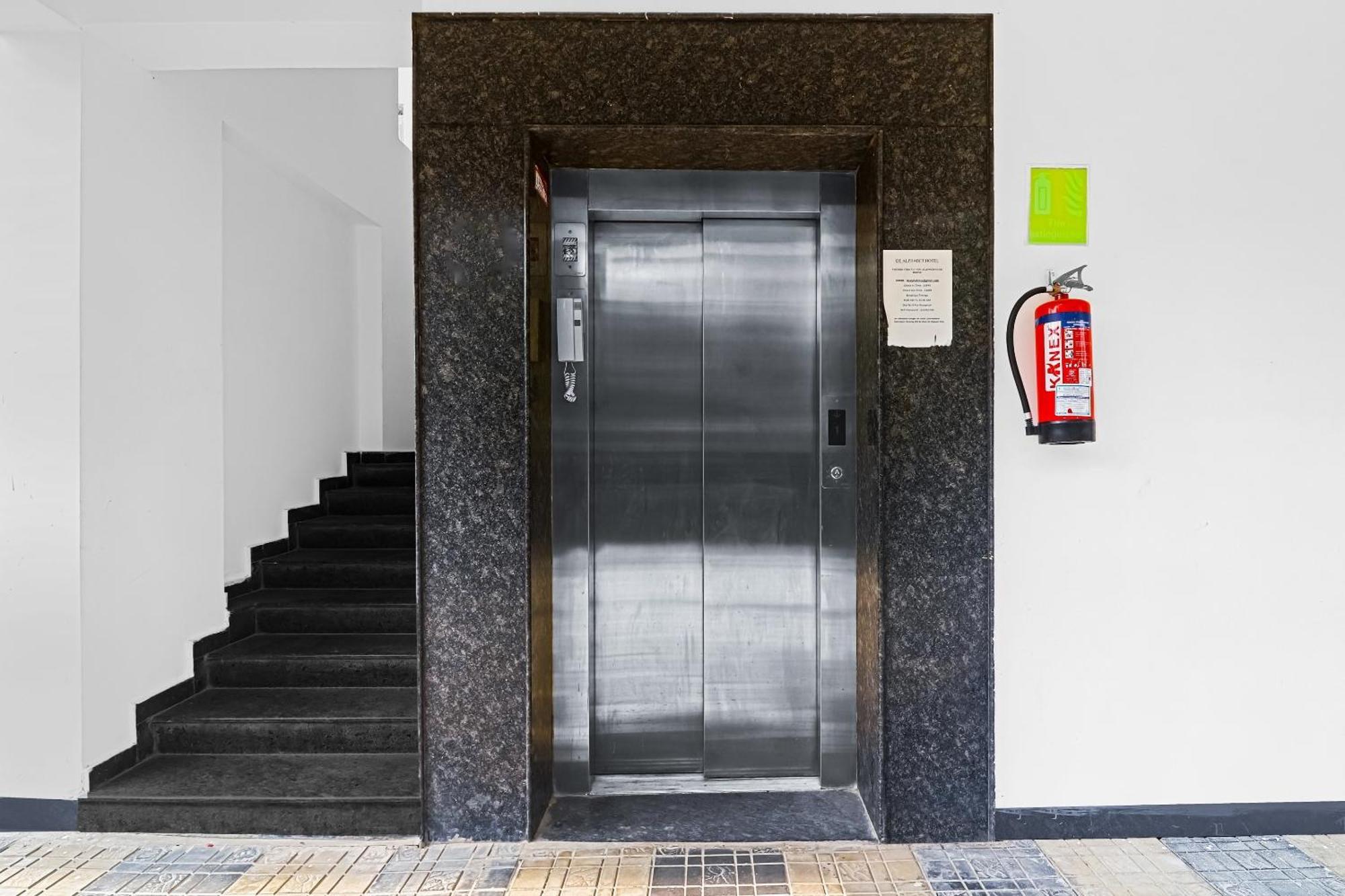Hotel O Royal Stay Near Mantra Mall Haidar Sahibguda Exterior photo